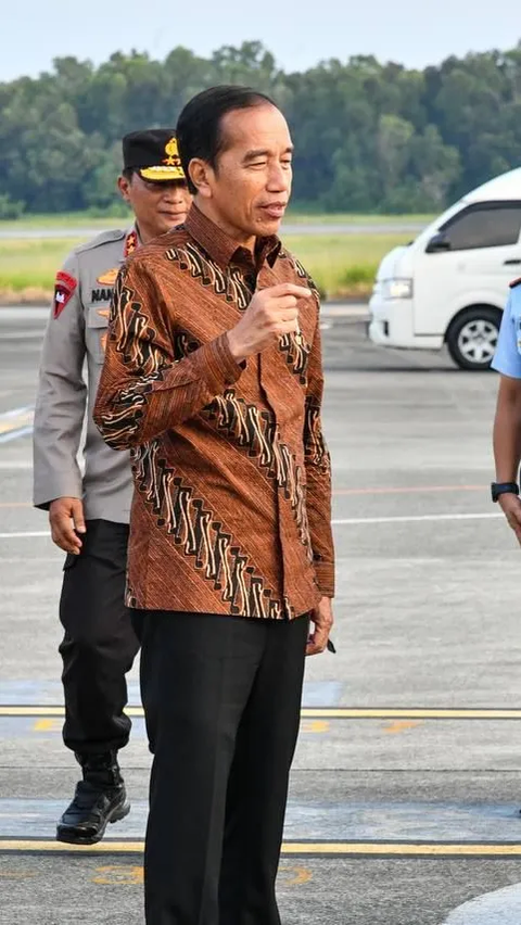 Pengamat Militer Khawatir Jokowi Intervensi Pemilu Lewat Militer Usai Panglima TNI Diganti