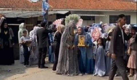 Viral Arak-arakan Pengantin