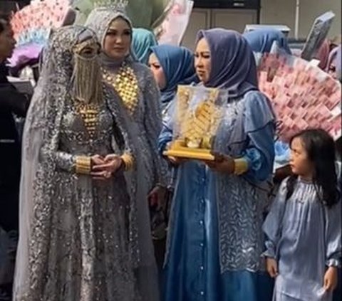 Arak-arakan Rombongan Pengantin Ini Sukses Bikin Salah Fokus, Netizen Dibuat Bingung Cari Mempelai Wanitanya