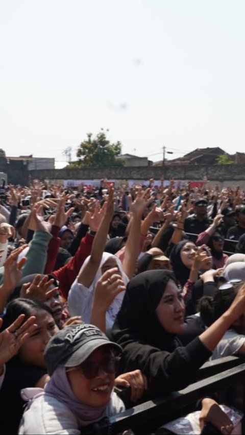 Momen Relawan Ganjar Kumpulkan Ribuan Warga Bandung 