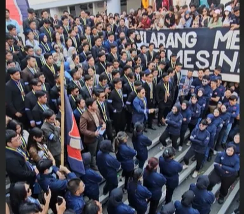 Momen Viral Parade Wisuda ITB, Curi Perhatian Netizen