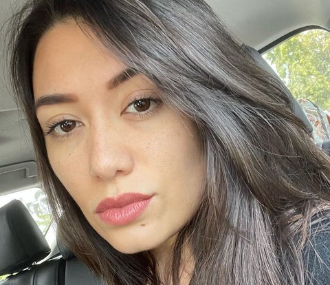 Kerap Tampil Bold, Intip 5 Ciri Khas Makeup Amanda Gonzalez yang Baru Saja Menikah