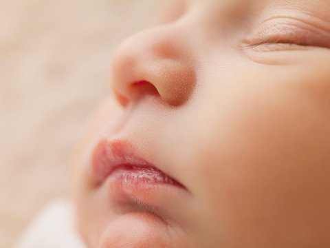 Cara Mengatasi Bibir Kering pada Anak