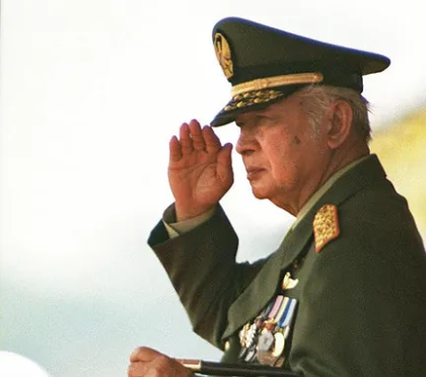 Daftar Tiga Operasi Militer yang Membuat Soeharto Diangkat Jadi Jenderal Besar Bintang Lima