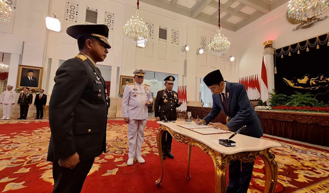 Agus tidak menampik ada sejumlah prajurit TNI yang memilih mengundurkan diri demi Pemilu 2024. Namun mayoritas prajurit TNI itu telah memasuki masa pensiun.