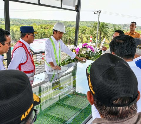 FOTO: Momen Jokowi Resmi Mulai Pembangunan Bandara IKN, Ditargetkan Bisa Dipakai Juni 2024