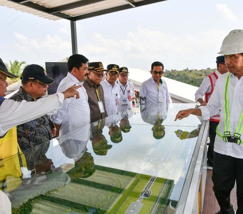 FOTO: Momen Jokowi Resmi Mulai Pembangunan Bandara IKN, Ditargetkan Bisa Dipakai Juni 2024