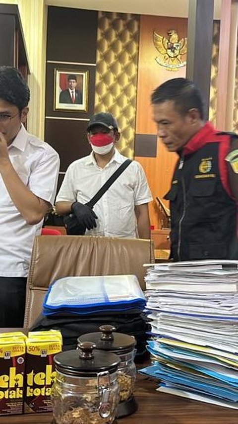 Kejati Sulsel Geledah BPN Sulsel dan Rumah Pribadi Tersangka, Diduga Korupsi Mafia Tanah<br>