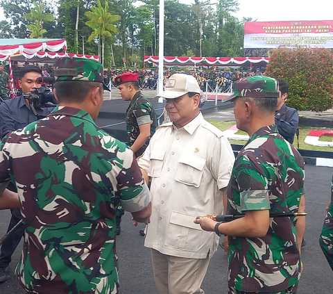 Tiba di Timika, Prabowo akan Resmikan RS TNI dan Serahkan Kendaraan Dinas Prajurit
