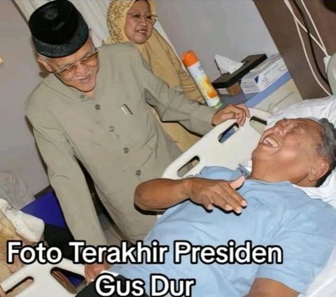 Terakhir, ada potret lawas yang memperlihatkan sosok Presiden Gus Dur sebelum meninggal dunia. <br>