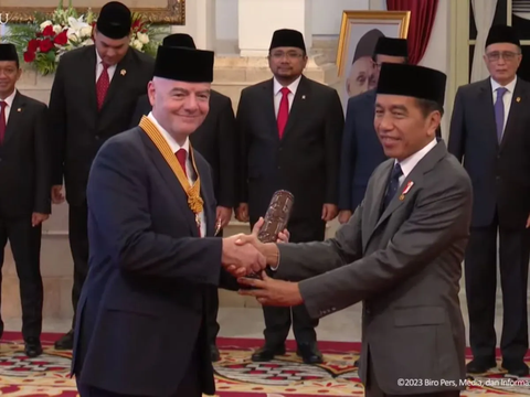 Dianugerahi Bintang Budaya oleh Presiden Jokowi, Ini Jasa Presiden FIFA Gianni Infantino