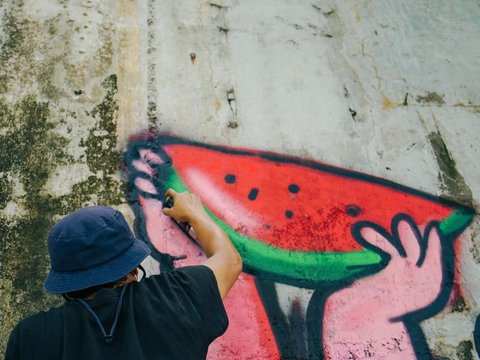 Hesti Purwadinata Menang Lelang Mural untuk anak-anak Palestina, Tawar Rp23 Juta