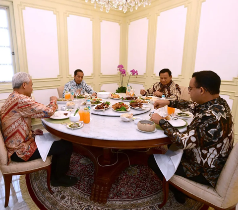 Sementara, perolehan suara Prabowo mencapai 41,7 persen, Ganjar Pranowo 31 persen, dan Anies Baswedan 25,7 persen.