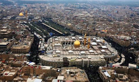 Sumber devisa Karbala berasal dari pengunjung yang beribadah dan produk pangan, terutama kurma.