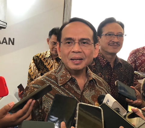 Aturan Baru OJK: Masyarakat Hanya Boleh Utang Maksimal di 3 Aplikasi Pinjol