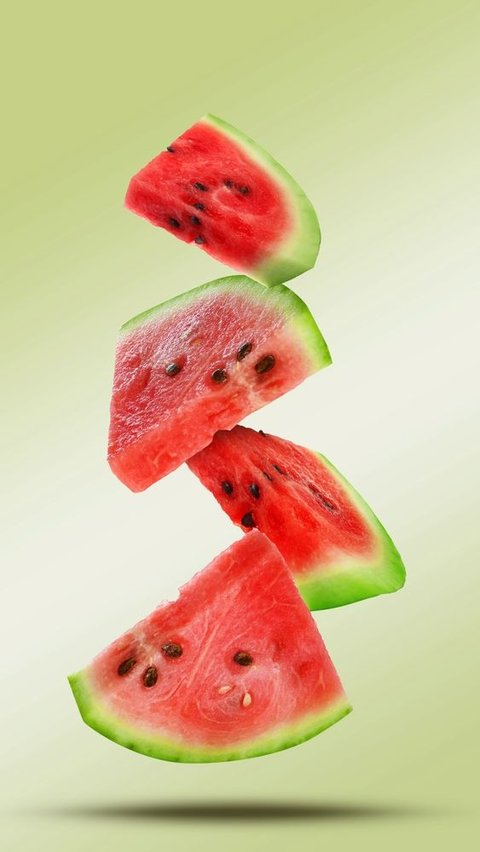 <span>Seeds and Watermelon Skin Can Be Eaten</span>
