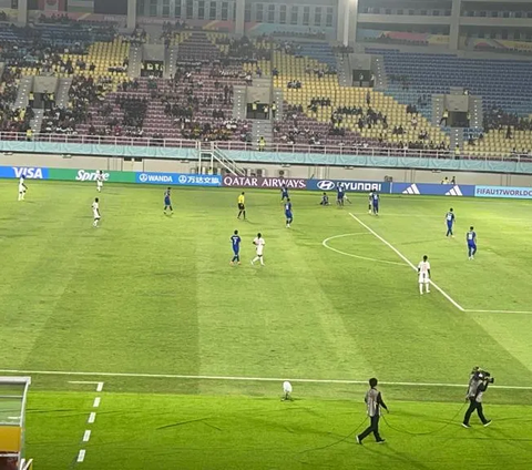 Piala Dunia U-17 Grup B, Mali Gilas Uzbekistan 3-0