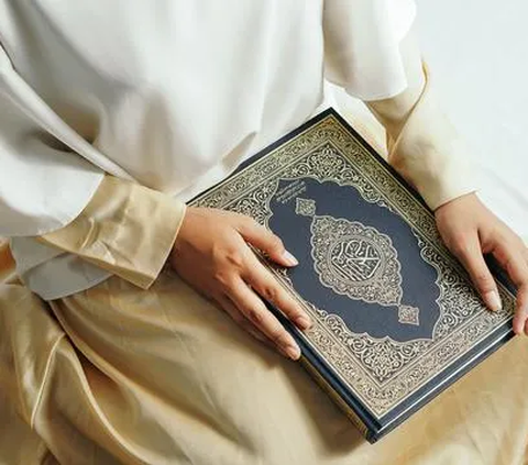 Hukum Orang Pelit dalam Agama Islam & Alquran