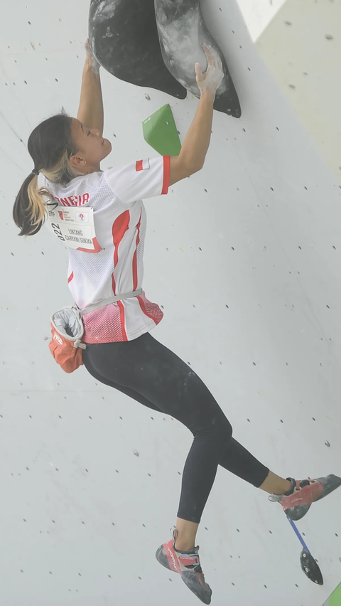 FOTO: Perjuangan Atlet Panjat Tebing Sukma Lintang Cahyani Rebut Tiket Olimpiade Paris 2024