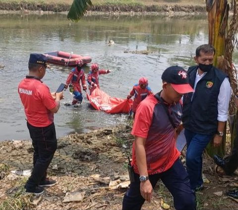 Polisi Sebut Mayat Pria Korban Pembunuhan di Kali BKT Pegawati MRT Jakarta