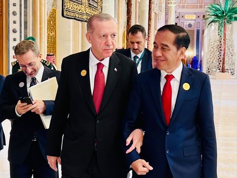 Indonesia-Turki Bahas Bantuan untuk Palestina, Erdogan Gandeng Erat Jokowi