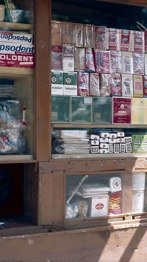 Viral Old Photo of a Shop in Bandung in 1980, Netizens Get Distracted Seeing This Cigarette Packaging