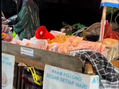 Kisah Wanita Lulusan Sarjana Tak Gengsi Jualan Ayam Potong di Gerobak Motor, 'Yang Penting Jadi Bos di Usaha Sendiri'