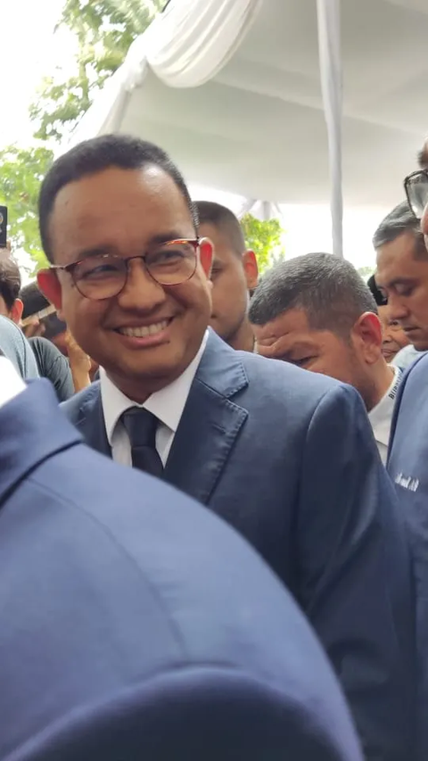 Putusan MK soal Usia Capres-Cawapres Bikin Ganjar Gelisah, Anies: Kami Fokus Hadirkan Keadilan & Perubahan<br>