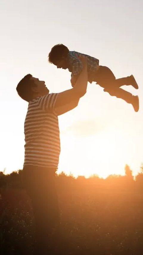 Ini Alasan 12 November Diperingati Sebagai Hari Ayah Nasional