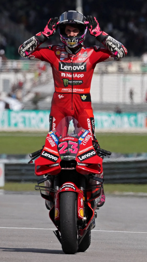 FOTO: Hasil MotoGP Malaysia 2023: Enea Bastianini Akhirnya Kembali Bertaring Setelah Puasa Gelar Juara, Sedangkan Pecco Sukses Asapi Martin<br>