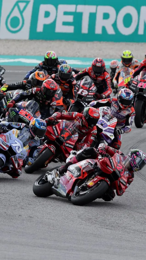 Setelah balapan MotoGP Malaysia 2023 usai, Pecco Bagnaia masih memimpin puncak klasemen dengan total poin yang dirah 412.<br>