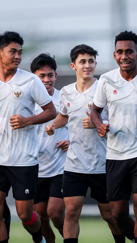 FOTO: Jelang Lawan Panama, Timnas Indonesia U-17 Matangkan Latihan di Gelora Bung Tomo<br>