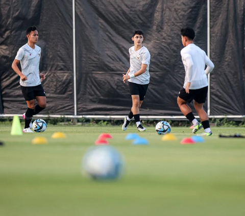 FOTO: Jelang Lawan Panama, Timnas Indonesia U-17 Matangkan Latihan di Gelora Bung Tomo