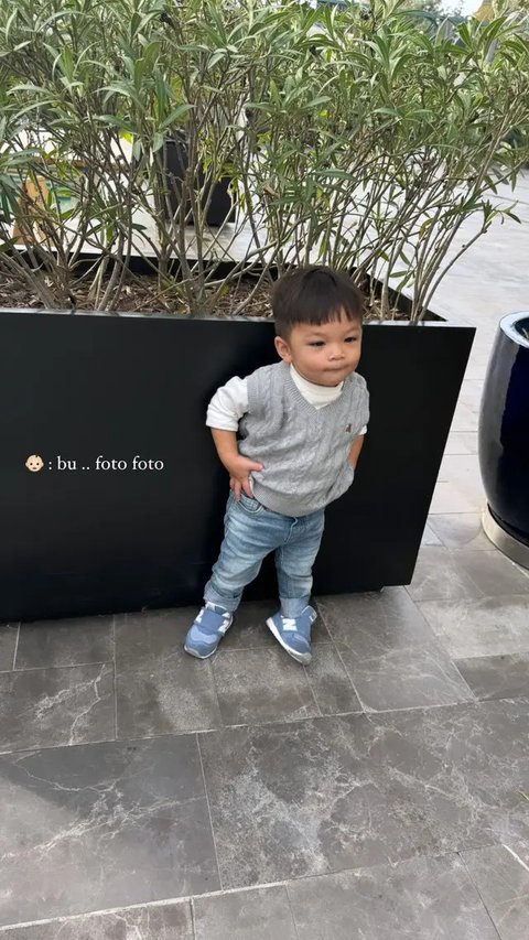 OOTD ala Baby Issa Anak Nikita Willy dan Indra Priawan saat Liburan di Turki, Kecil-kecil Sudah Fashionable Abis!