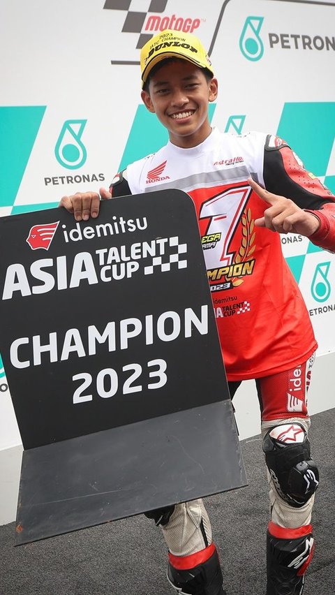 Pembalap Astra Honda Kembali Cetak Sejarah: Juara Asia!