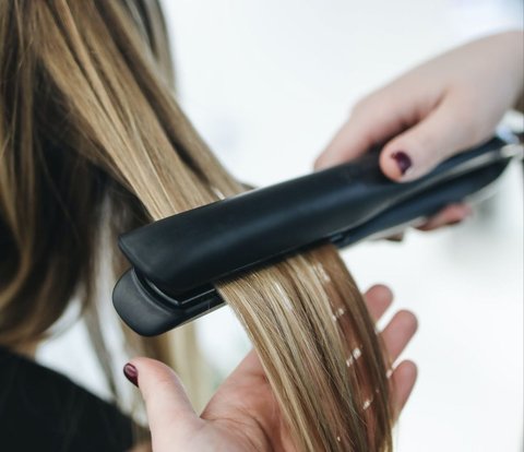 Unveiling the Must-Have Equipment of a Hair Stylist for Creating Perfect Hairdos