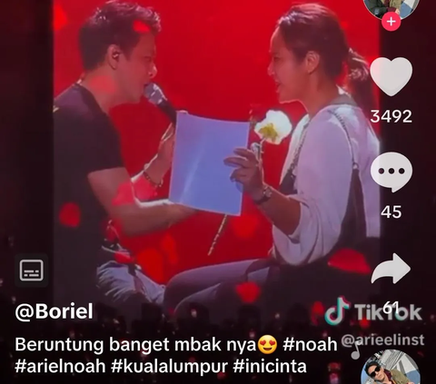 Ariel Ajak Cewek Nyanyi Bareng 'ini Cinta' ke Panggung, Penonton Heboh dan Histeris