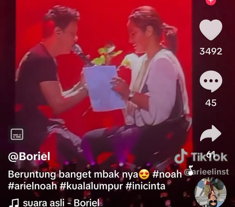 Ariel Ajak Cewek Nyanyi Bareng 'ini Cinta' ke Panggung, Penonton Heboh dan Histeris