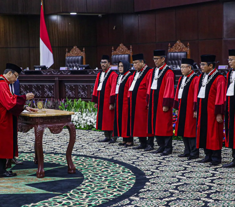 Gebrakan Hakim Suhartoyo usai Jabat Ketua MK: Mempermanenkan MKMK