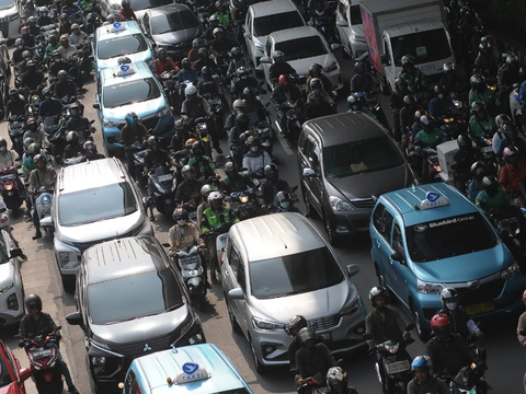 FOTO: Kendaraan di Atas Usia 3 Tahun Jadi Target Razia Uji Emisi