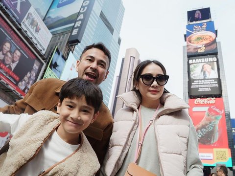 Nagita Slavina Traveling to New York Using a Parka Worth Hundreds of Millions, Netizens: Crying So Much Seeing It