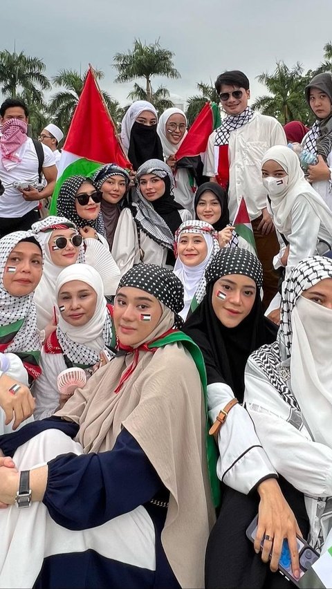 Potret Artis Indonesia Pakai Hijab Bermotif Palestina, Bentuk Dukungan Sepenuh Hati