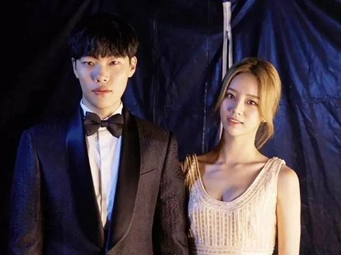 Kandasnya Kisah Cinta Hyeri dan Ryu Jun Yeol Setelah 7 Tahun Bersama