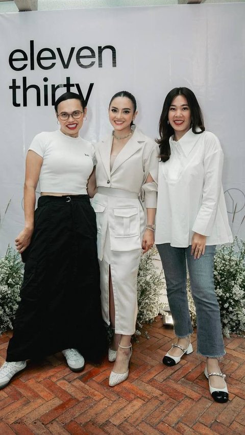 Bersama Wanda Hara dan Marlene Hariman