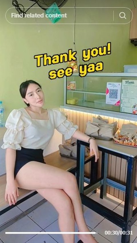 Netizen pun turut penasaran dengan warung Cece Donna ini. Mereka juga kagum terhadap sang pemilik yang tak malu untuk terjun langsung di dapur.