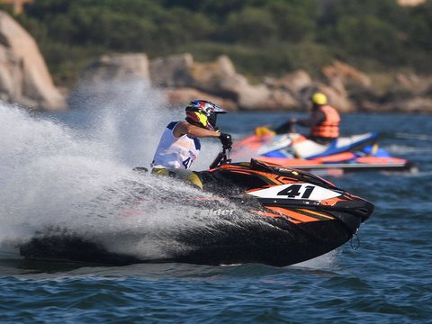 Danau Toba Jadi Tuan Rumah Kejuaraan Dunia Jetski, Ada Pesta Rakyat dan Lomba Dayung