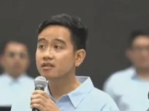 Jelang Pengundian Nomor Urut Capres-Cawapres, Gibran Masih Ngantor