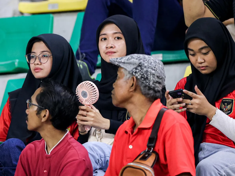 FOTO: Suporter-Suporter Ayu Indonesia dalam Bidikan Kamera Saat Laga Skuad Garuda Muda Vs Panama di Piala Dunia U-17 2023