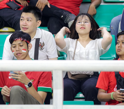 FOTO: Suporter-Suporter Ayu Indonesia dalam Bidikan Kamera Saat Laga Skuad Garuda Muda Vs Panama di Piala Dunia U-17 2023