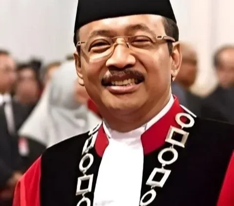 Resmi Gantikan Anwar Usman Jadi Ketua MK, Ini Perjalanan Kehakiman Suhartoyo